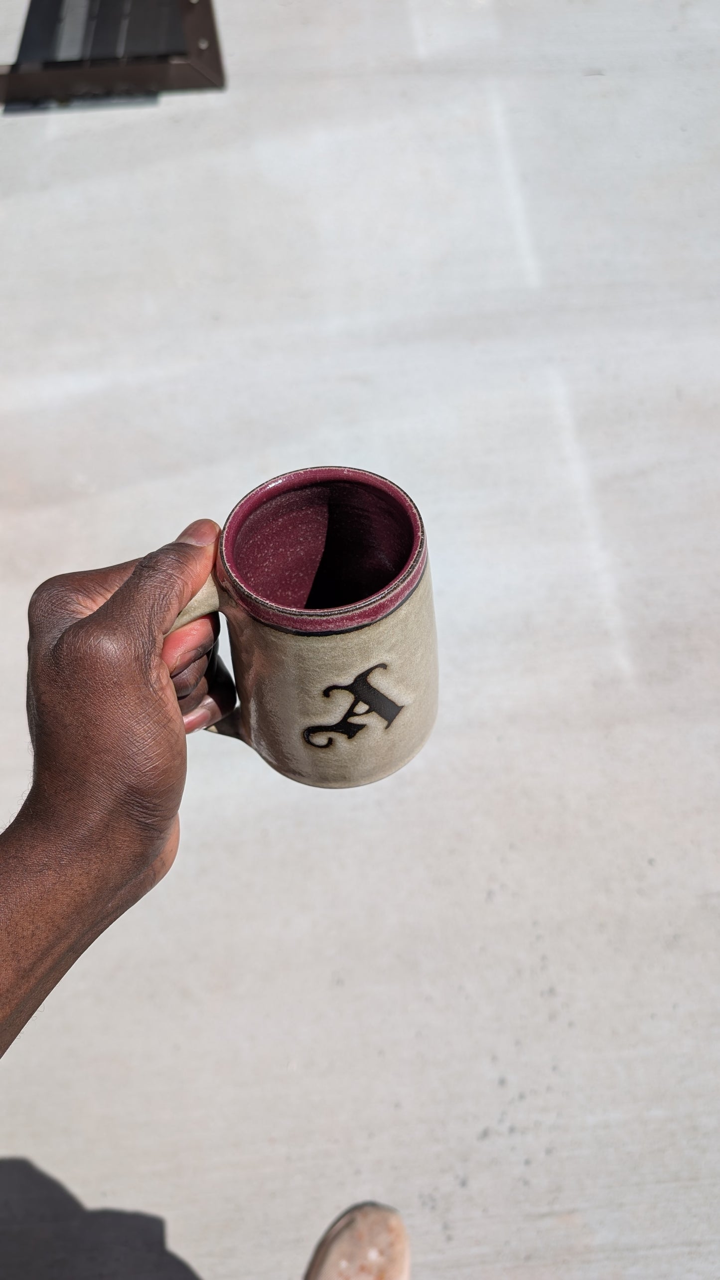 Medium White/Red - Gothic A - Arsenal Matchday Mug