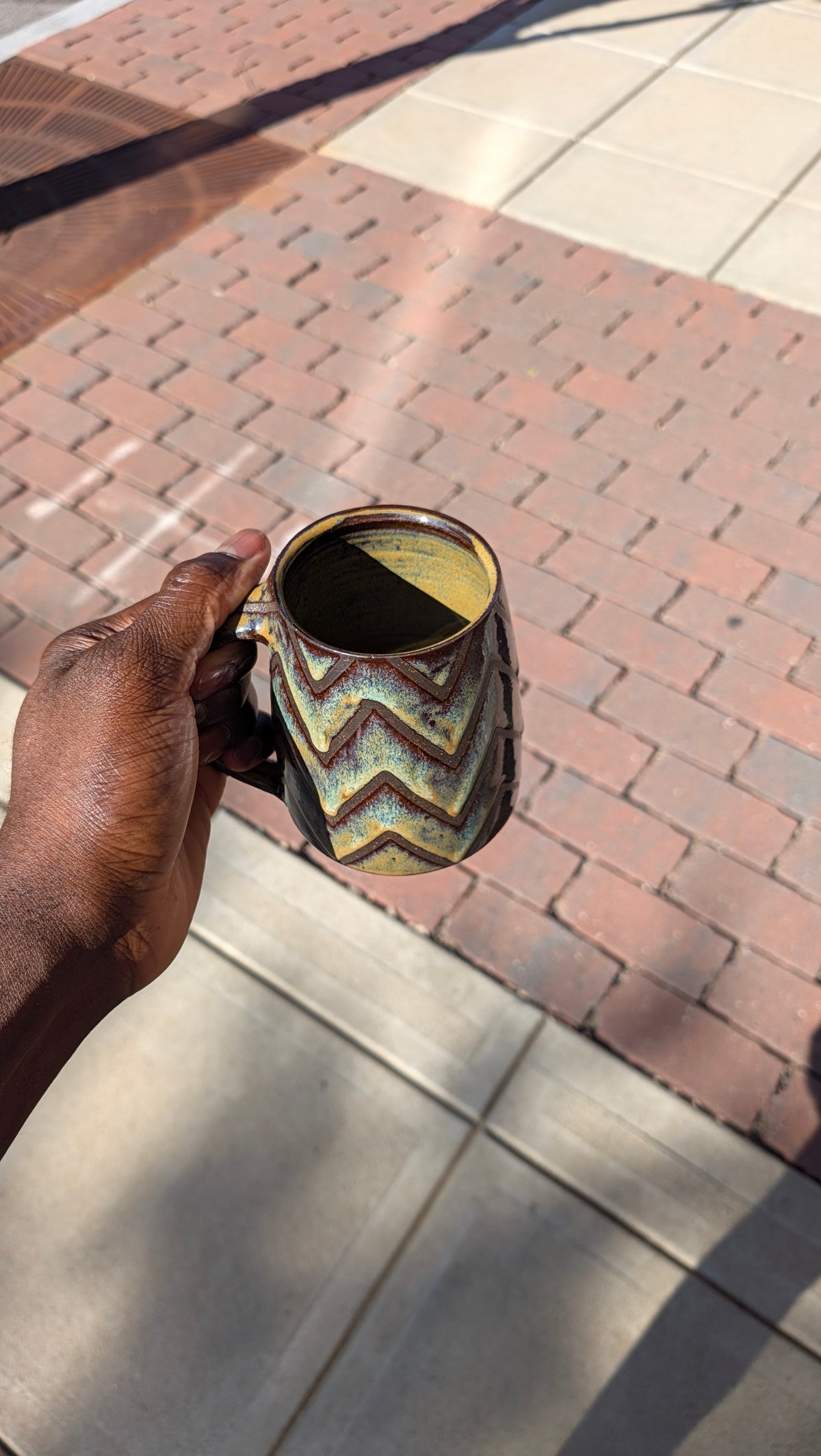Medium Zig Zag Mug