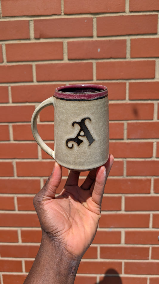 Medium White/Red - Gothic A - Arsenal Matchday Mug