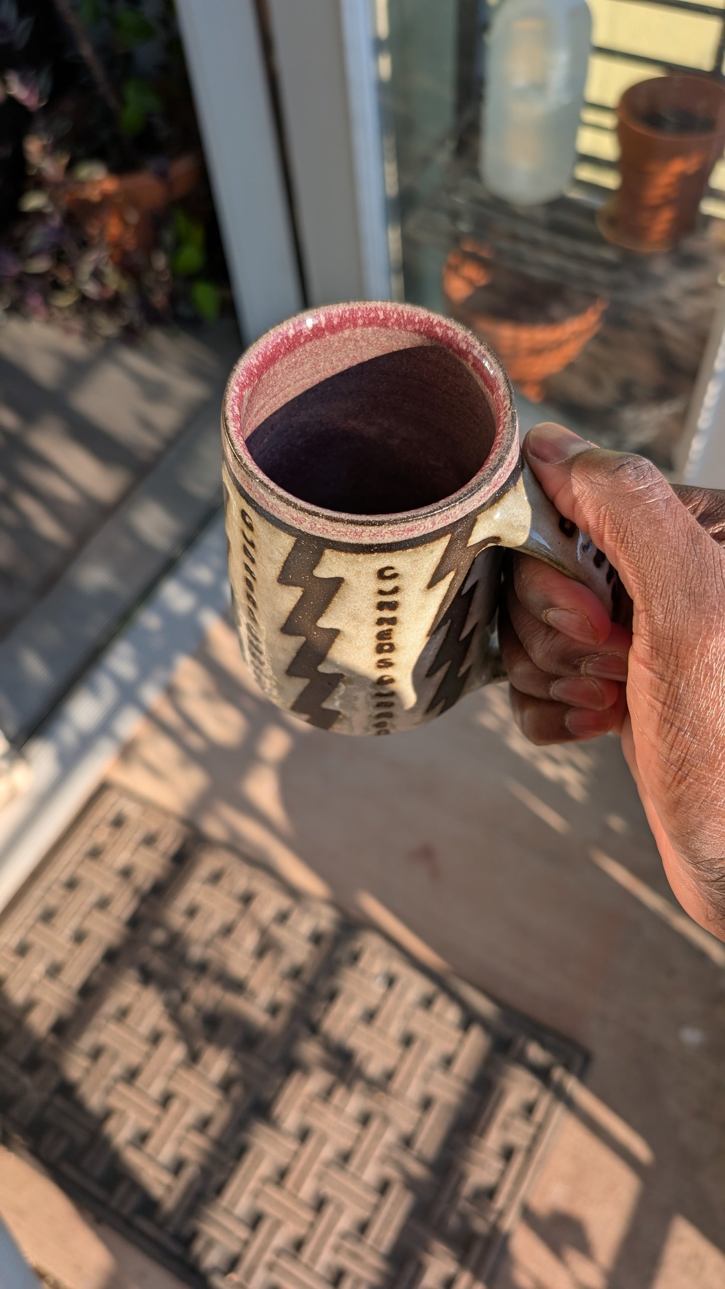 Medium White/Red Gunners Gunners Mug