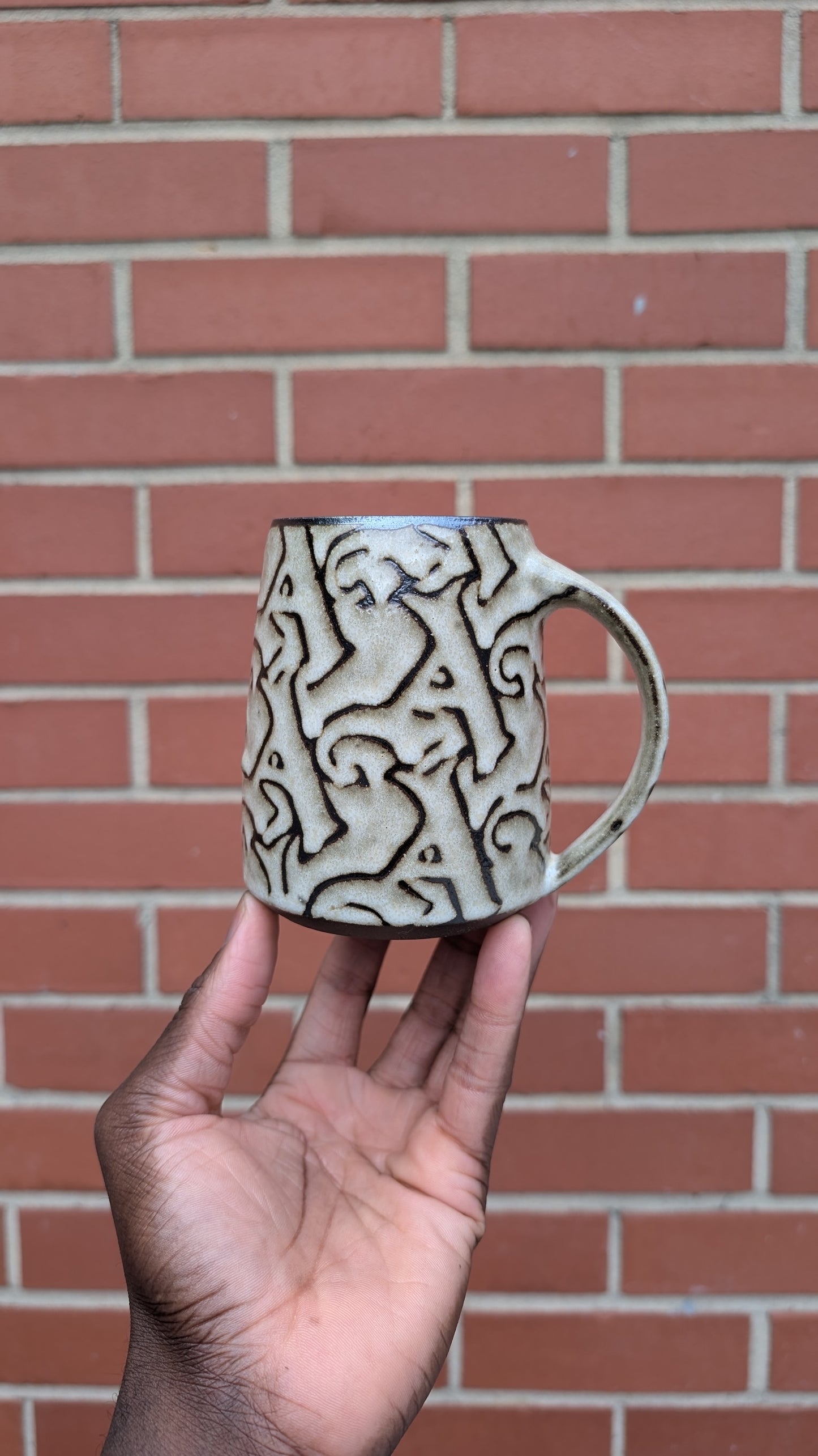 Medium White A pattern mug