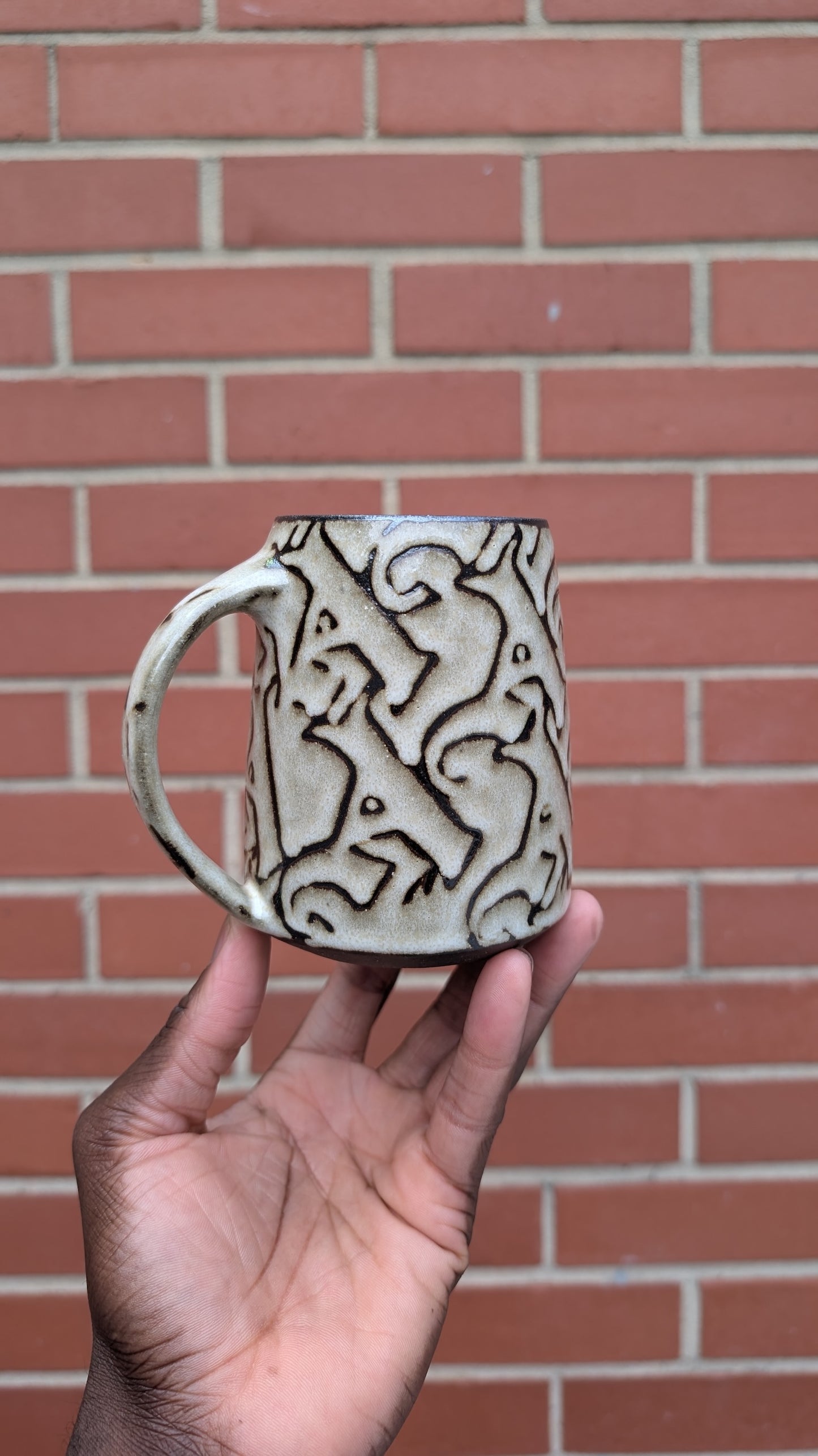 Medium White A pattern mug