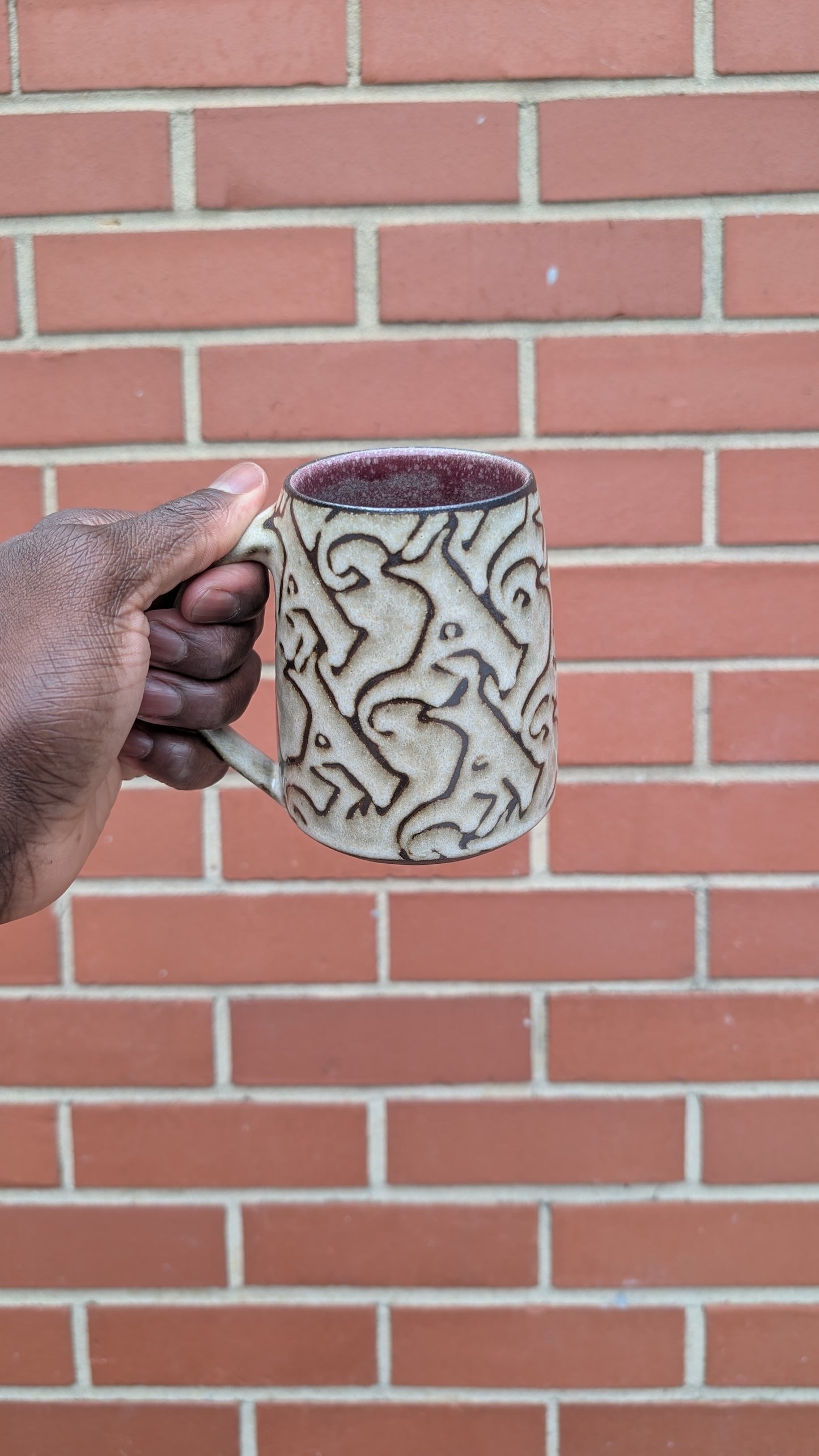 Medium White A pattern mug