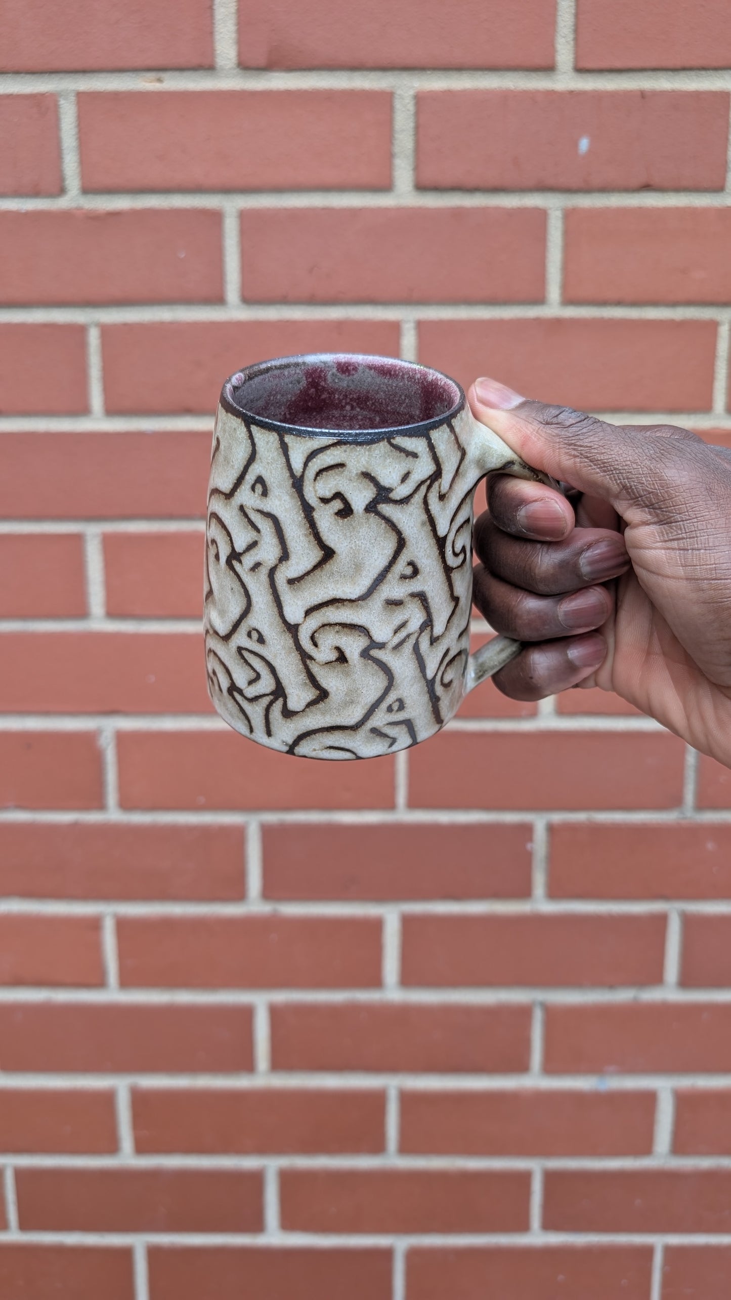 Medium White A pattern mug