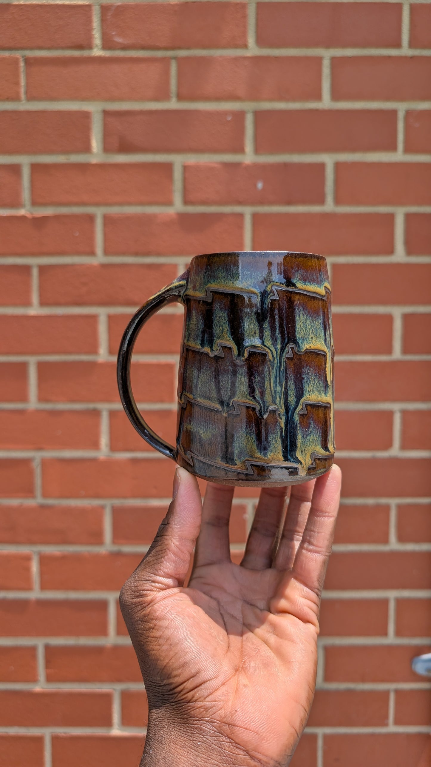 Large Horizontal Zig Zag Drip Mug