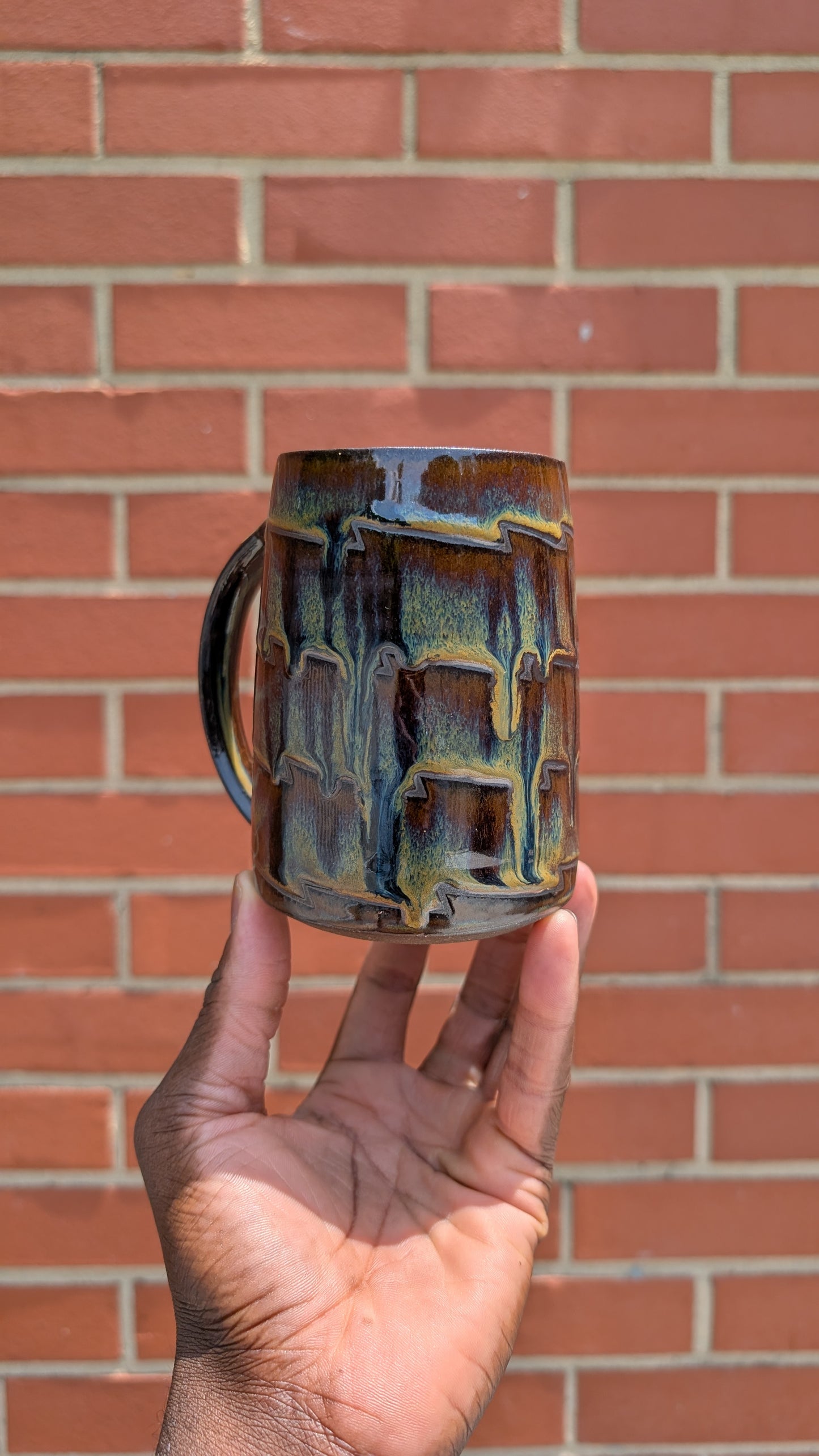 Large Horizontal Zig Zag Drip Mug