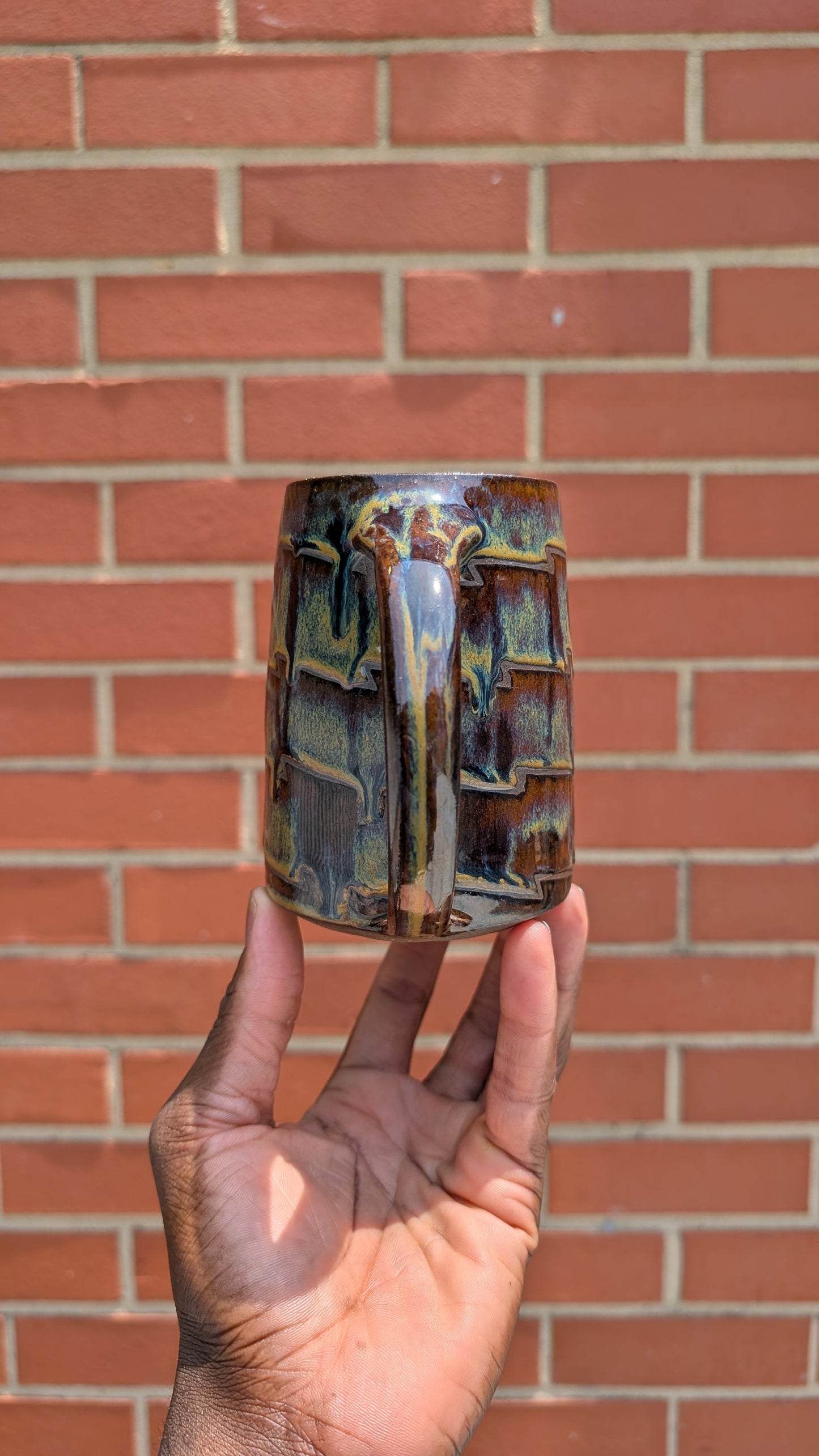 Large Horizontal Zig Zag Drip Mug