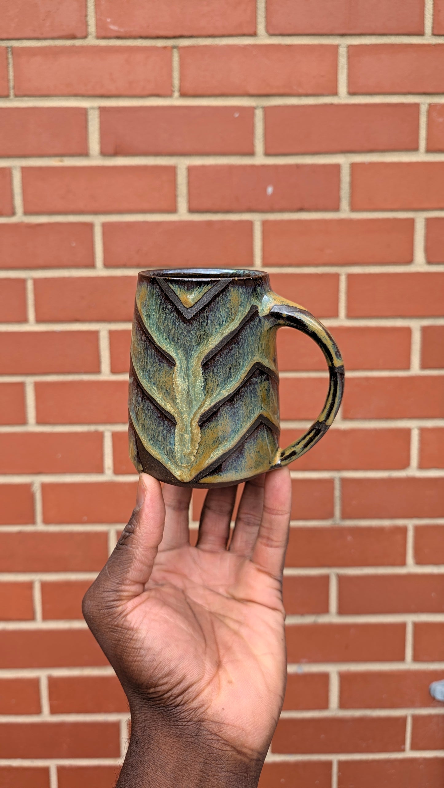 Medium Drippy Zig Zag Mug