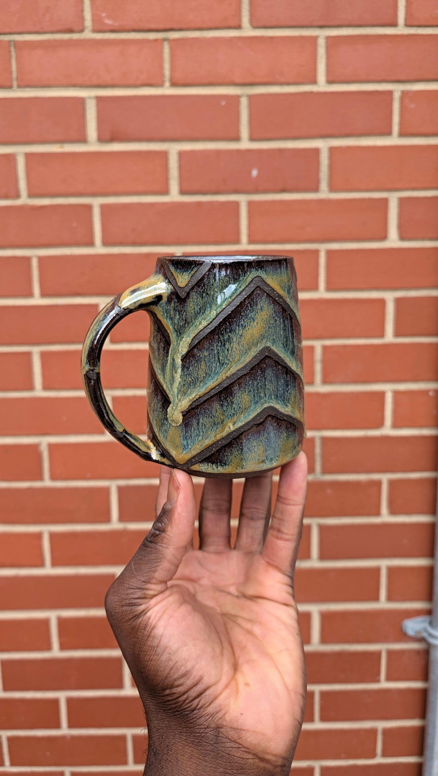 Medium Drippy Zig Zag Mug