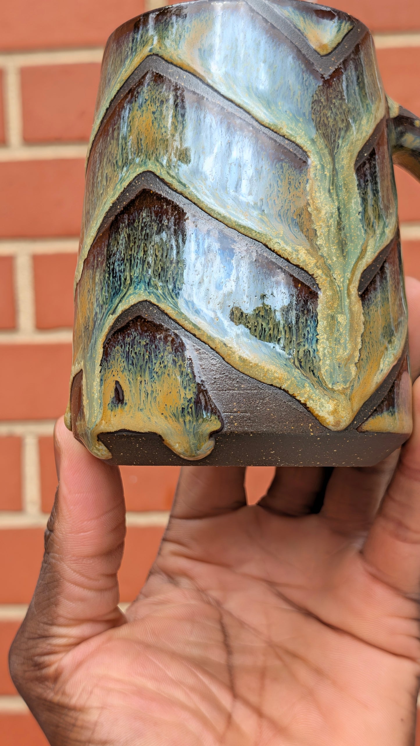 Medium Drippy Zig Zag Mug