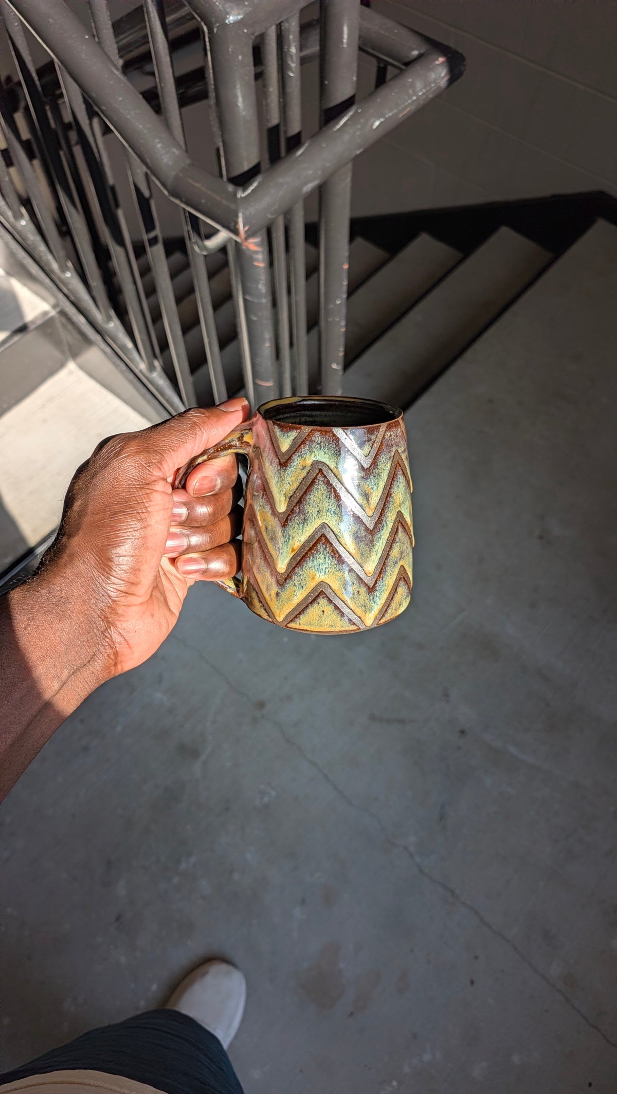 Medium Zig Zag Mug