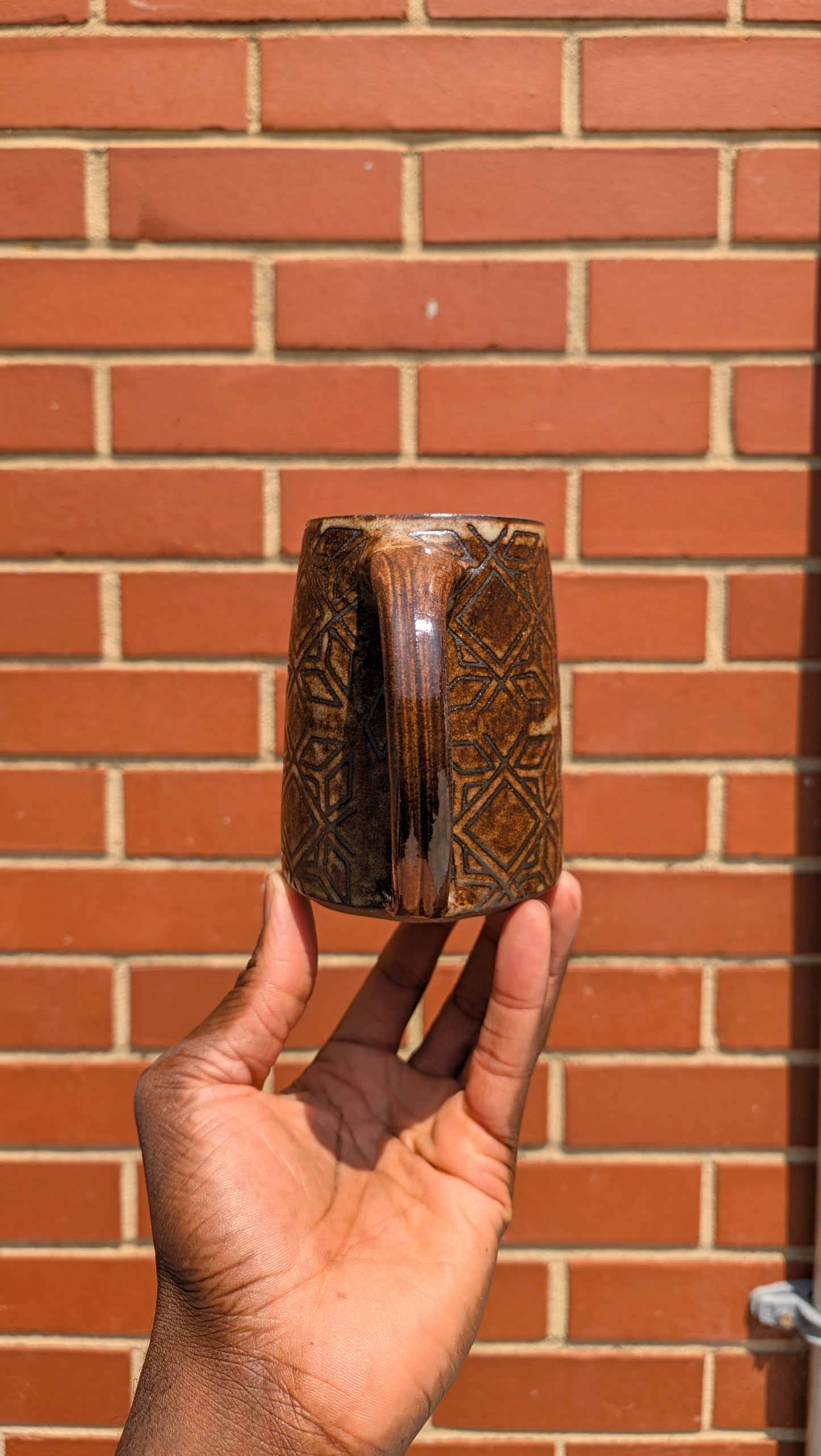 Large diamond pattern mug