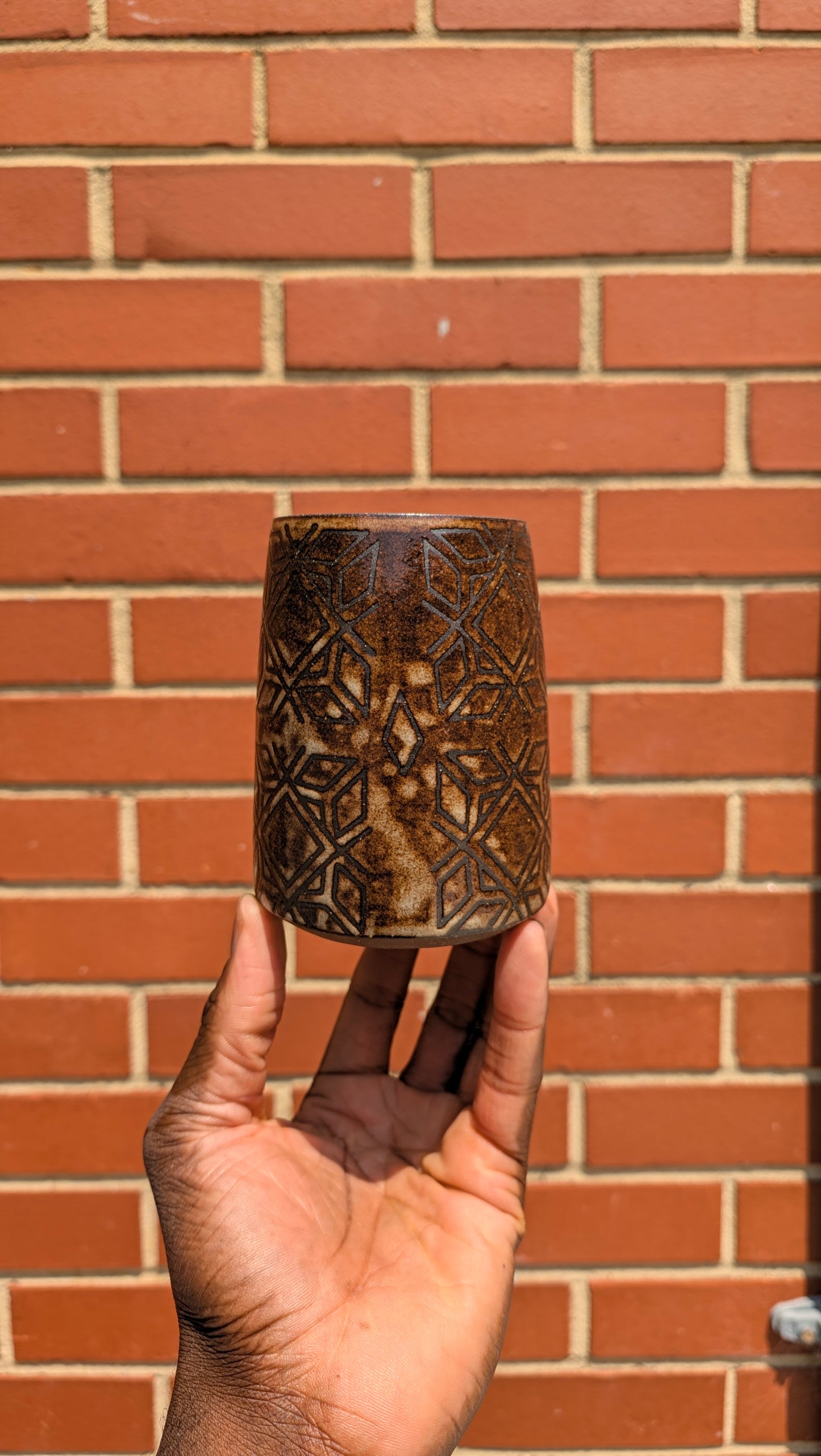 Large diamond pattern mug
